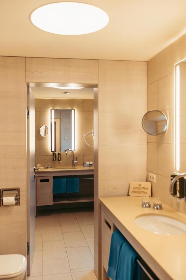 Strandhotel Am ไวส์เซินซี ภายนอก รูปภาพ